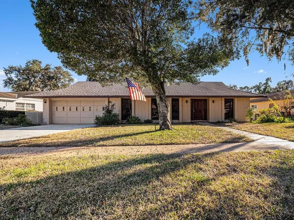 607 E Lakeshore Dr, Ocoee, FL 34761