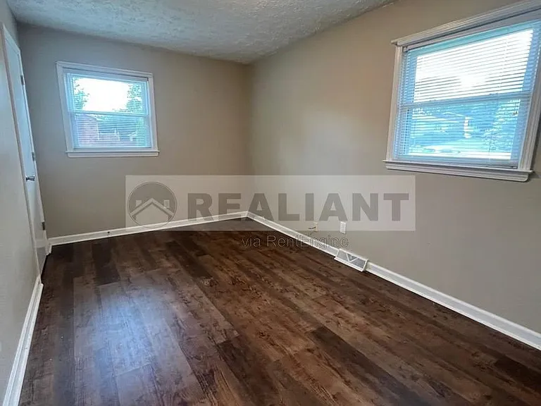 4013 Elora Ln — Photo 11