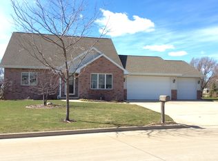 3401 Streamview Ln, Appleton, WI 54913