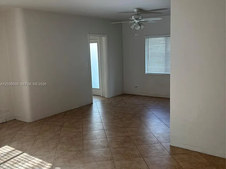 719 NE 16th Ave #719B — Photo 9