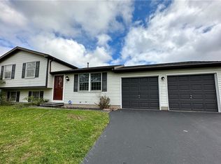 286 Vollmer Pkwy, Rochester, NY 14623