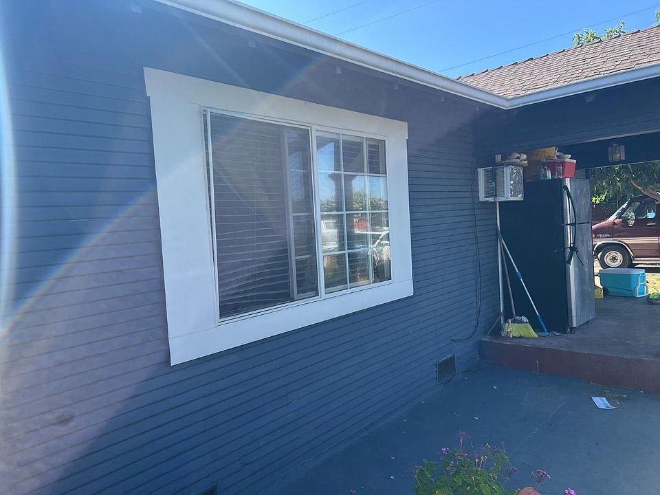 2nd image of 2033 S Madison St