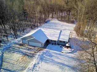 2491 Wilding Way, Suamico, WI 54173
