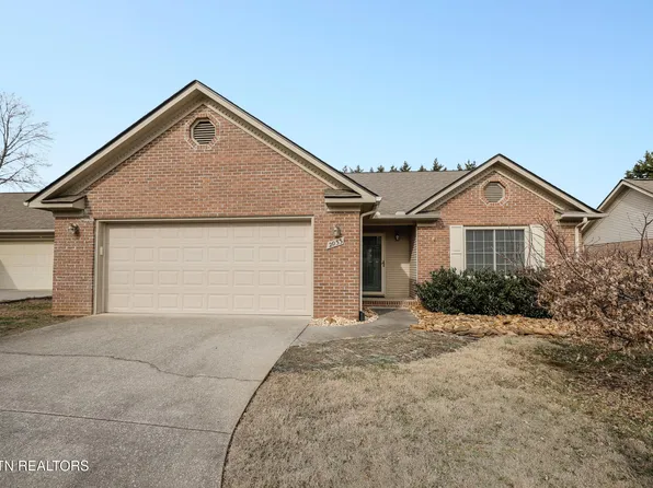 2033 Cochran Pl, Maryville, TN 37803