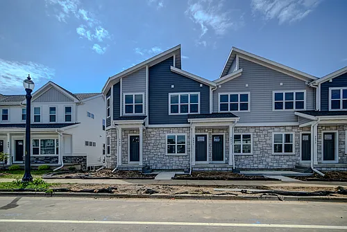 4877 Lacy Rd Photo 1