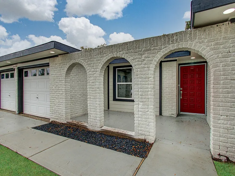 9406 Autauga St — Photo 3
