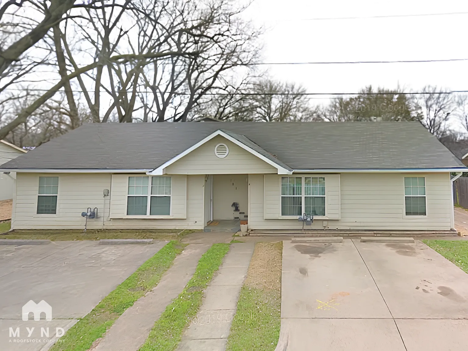 1 bed, 1.0 bath, 450 sqft, $1,045 — Photo 1