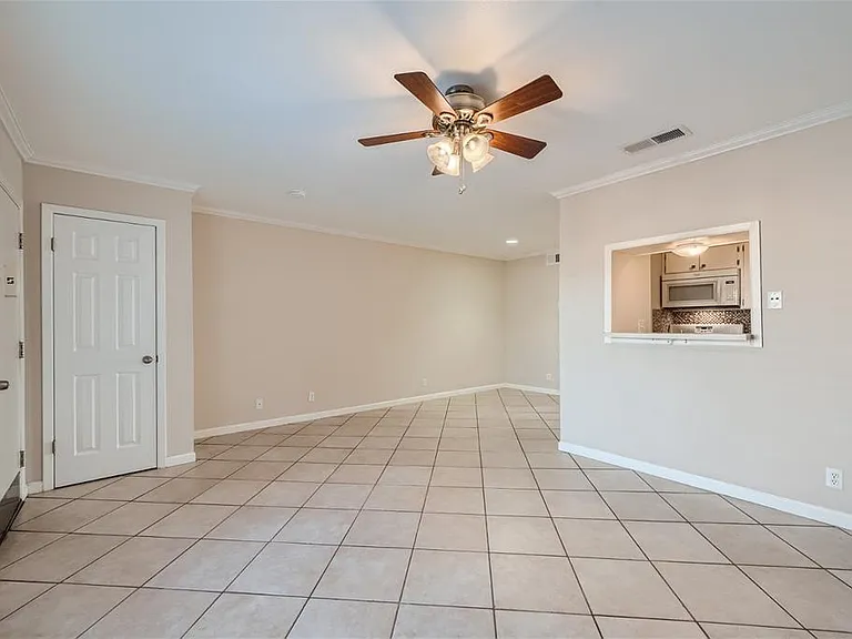 7920 Rockwood Ln #203 — Photo 4