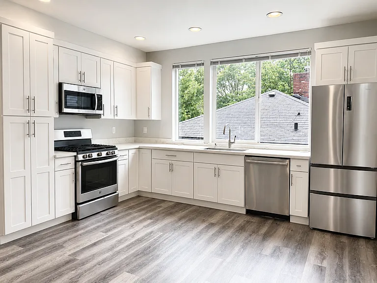 4505 23rd Ave SW — Photo 4