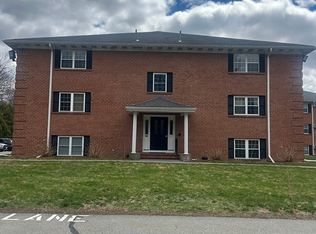 10 Leonard Rd #10, Boxborough, MA 01719
