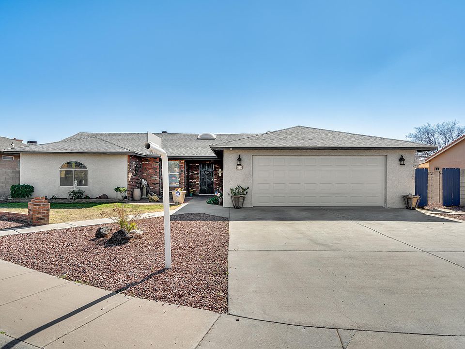 1st image of 8223 W Poinsettia Dr