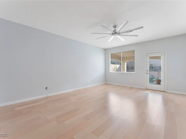 2267 Alanhurst Dr — Photo 25