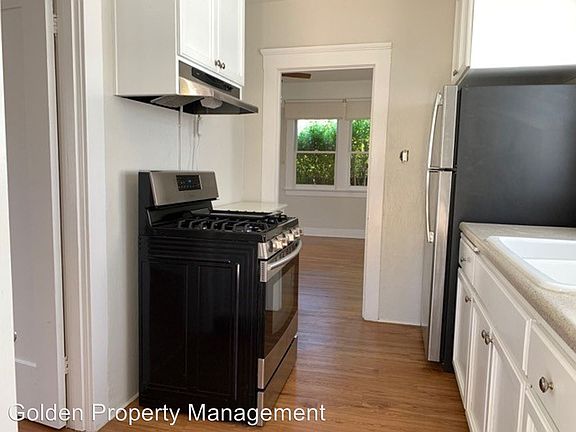 5th image of 4583 Delaware St