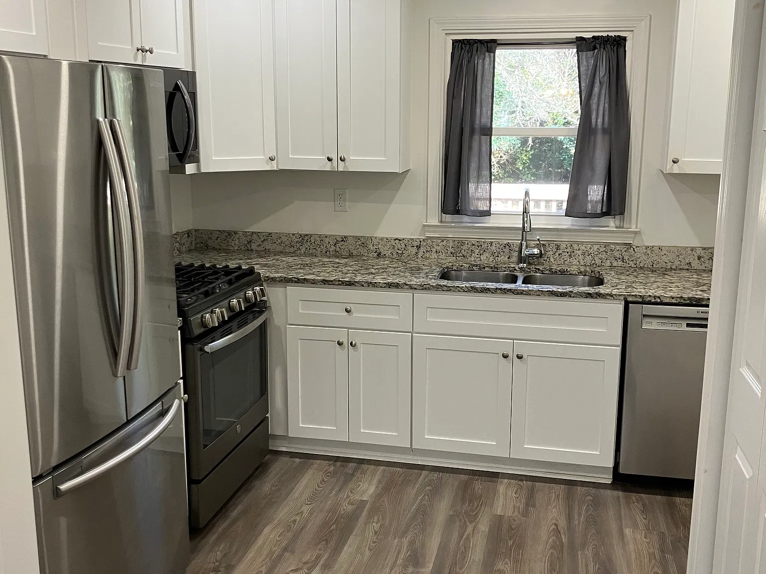 444 Lincoln St — Photo 4