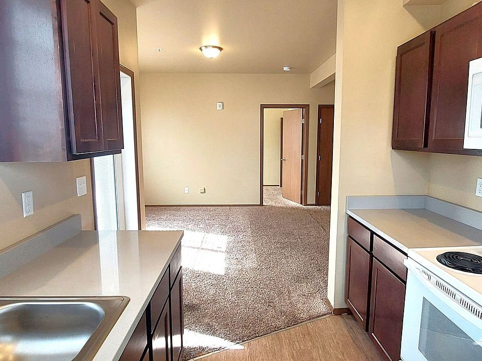 1st image of 2240 Mercedes Dr #201