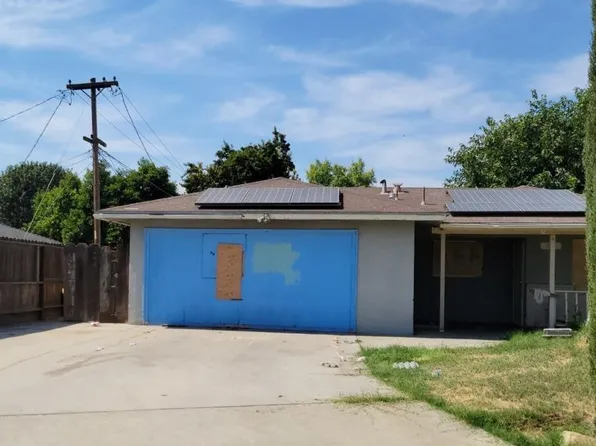 1143 Windsor Ct, Kingsburg, CA 93631