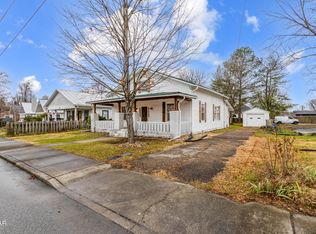 542 Belle Ave, Sevierville, TN 37862