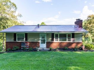 2467 Allens Fork Rd, Charleston, WV 25320