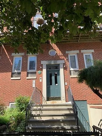 230 Monroe St — Photo 7