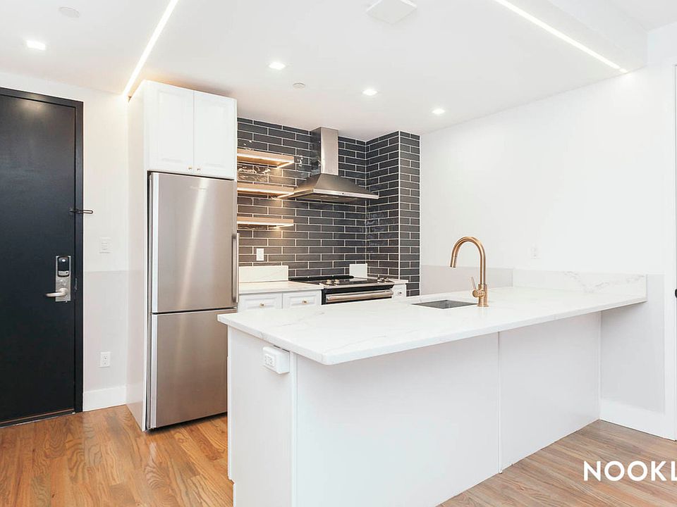 1st image of 115 Stanwix St #363
