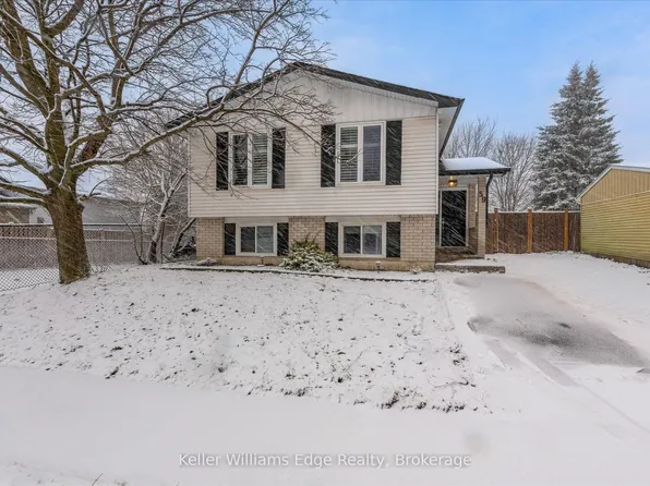 59 Rand St, Hamilton, ON L8J 1A5