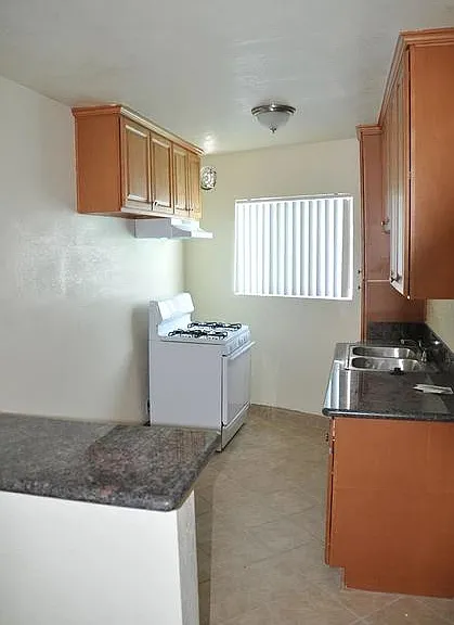 Diplomat South — Photo 10
