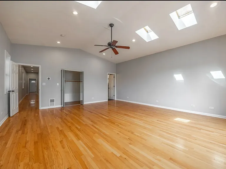 1335 W Walton St #2 — Photo 8