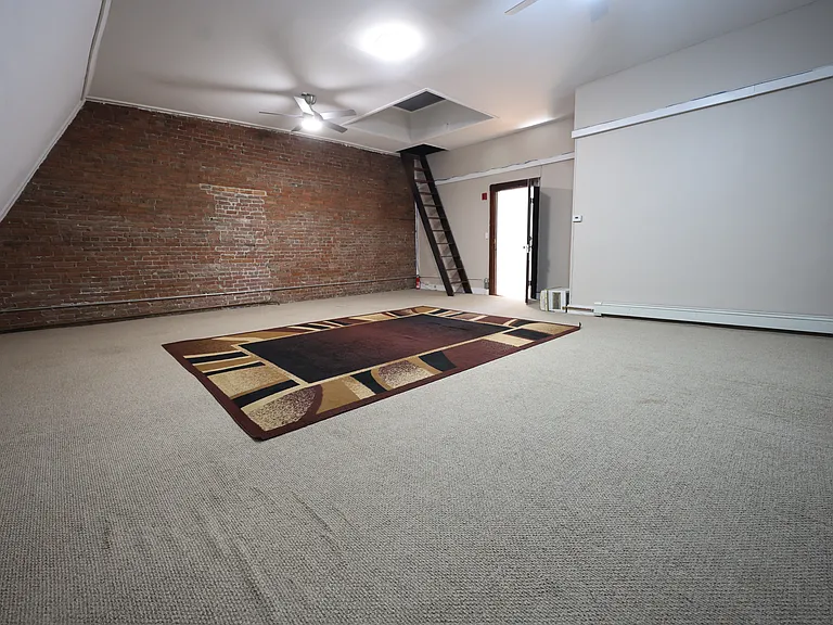 318 Tappan St #3 — Photo 8