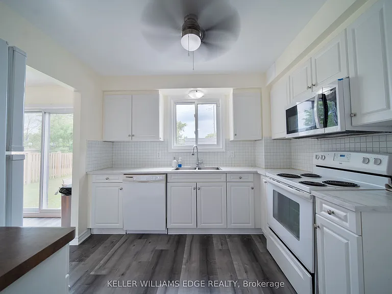 124 Romy Cres — Photo 6