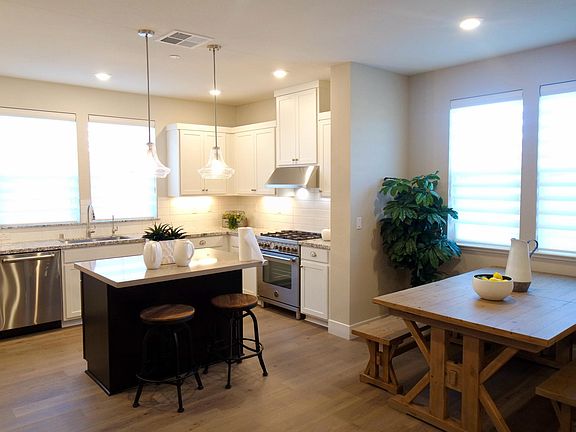 3rd image of 1340 Civic Center Dr #9