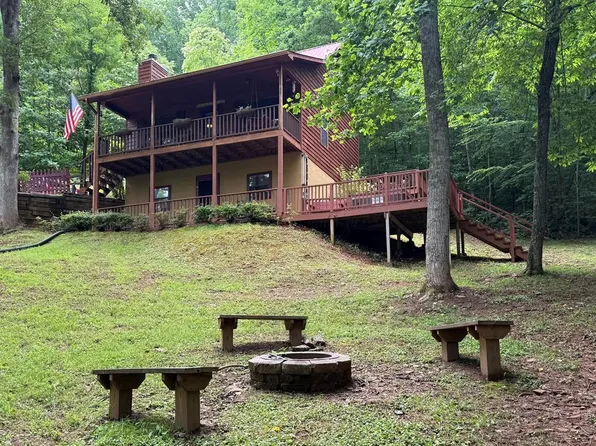 1504 Millenium Dr, Young Harris, GA 30582
