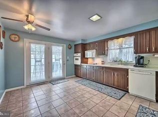 519 Colony Rd, Camp Hill, PA 17011