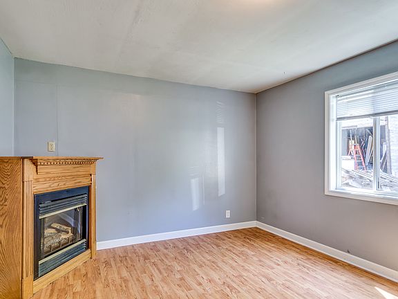 2nd image of 421 Congress St