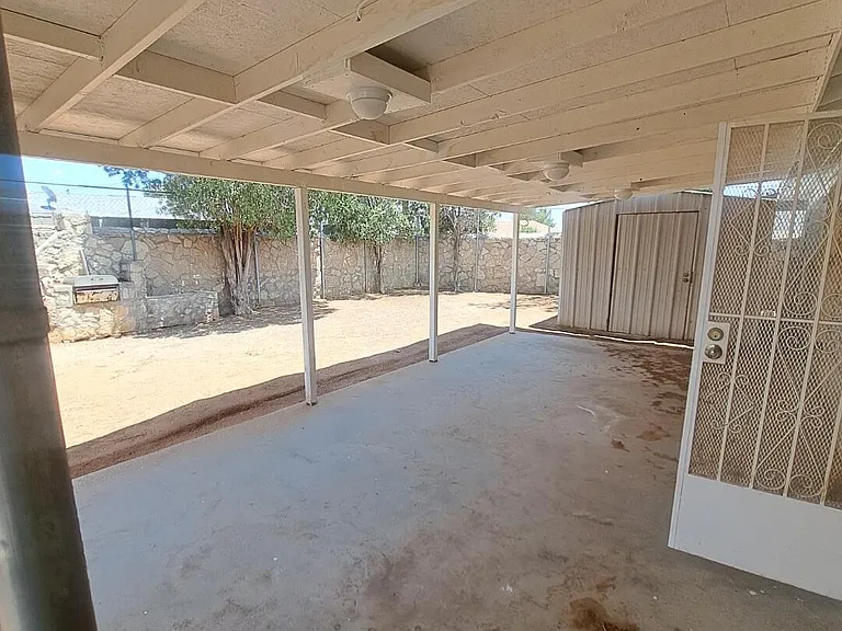 1504 Fairfield Dr — Photo 17