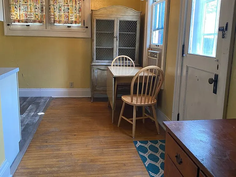 609 S Fess Ave — Photo 4