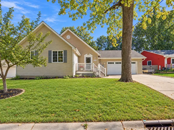 6236 Orleans Ln N, Maple Grove, MN 55369