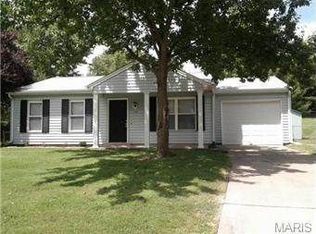2310 Laredo Dr, O'Fallon, MO 63368