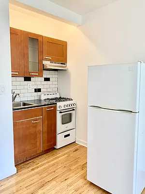 Rented by Living New York | media 8