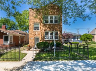 9530 S Claremont Ave, Chicago, IL 60643