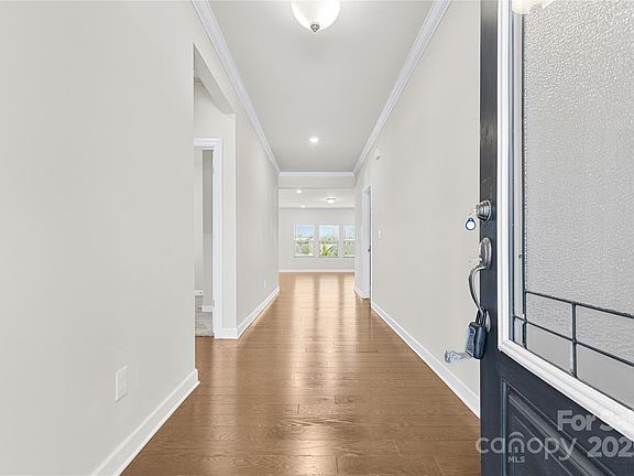 4th image of 9307 Dufaux Dr