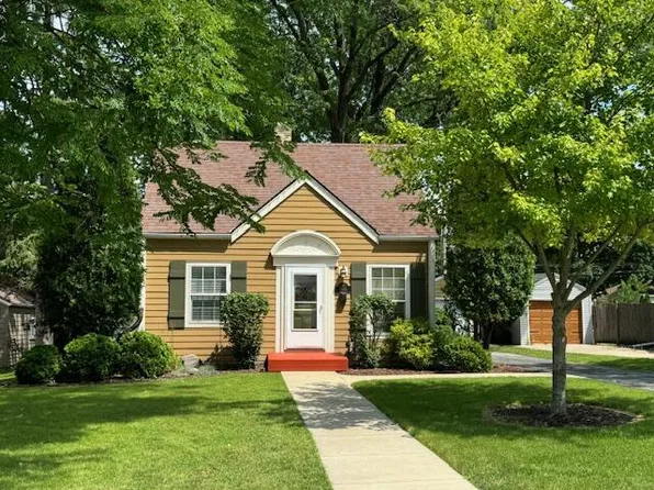 W163N8530 Arthur AVENUE, Menomonee Falls, WI 53051