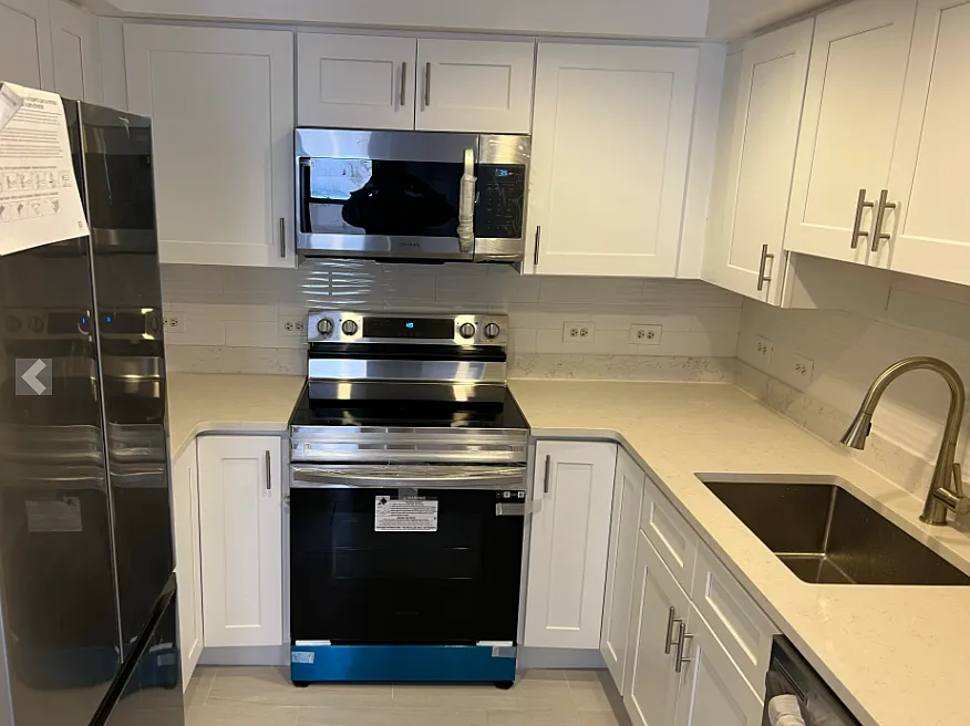 2 bed, 909 sqft, $4,050 — Photo 3