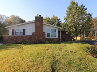10358 Richview Dr, Saint Louis, MO 63127