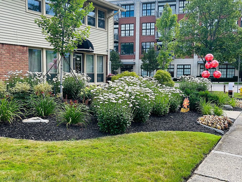 Exterior 2 Bedroom Townhouse Building