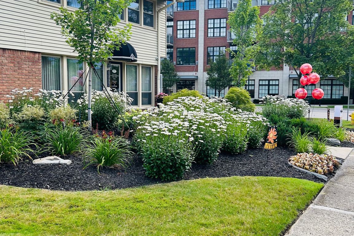 Exterior 2 Bedroom Townhouse Building