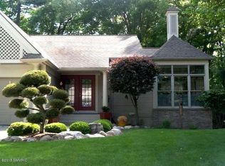 1995 Forest Glen Dr, Muskegon, MI
