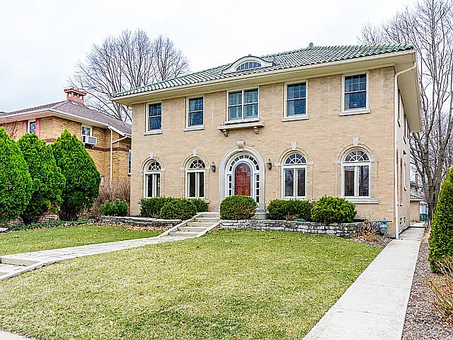 939 N Oak Park Ave photo 1