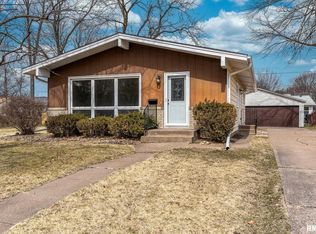 3601 14th Ave, Moline, IL 61265