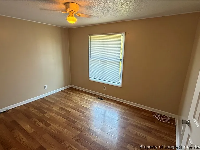 313 Nugget Ct — Photo 10