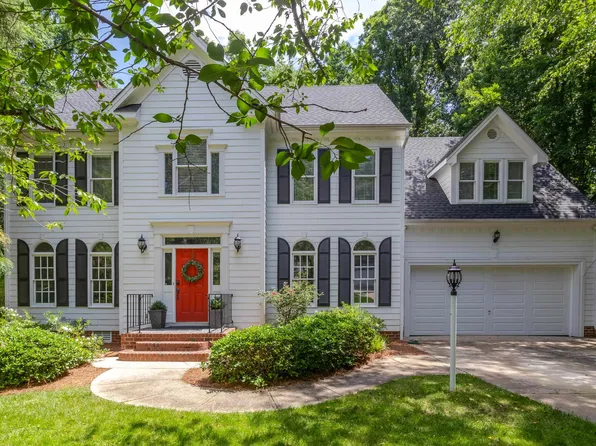 306 Bonniewood Dr, Cary, NC 27518